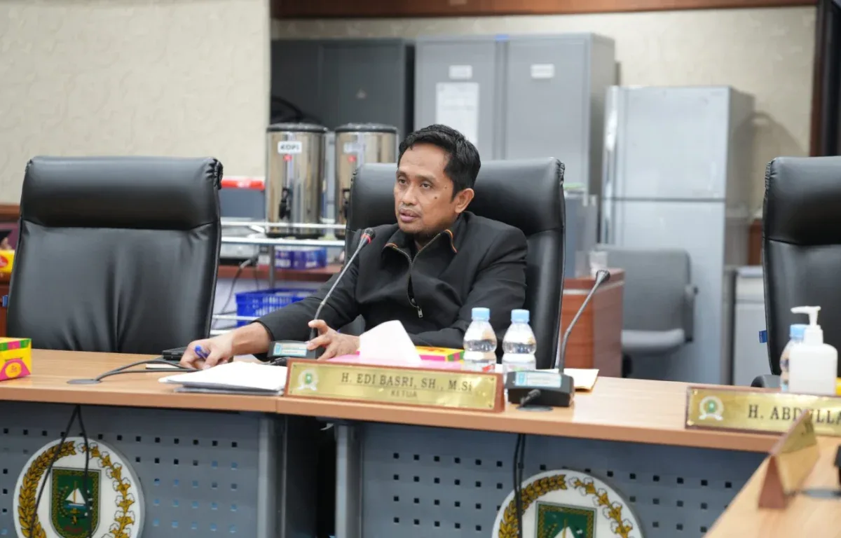 Seleksi Direksi SPR Riau Disorot DPRD