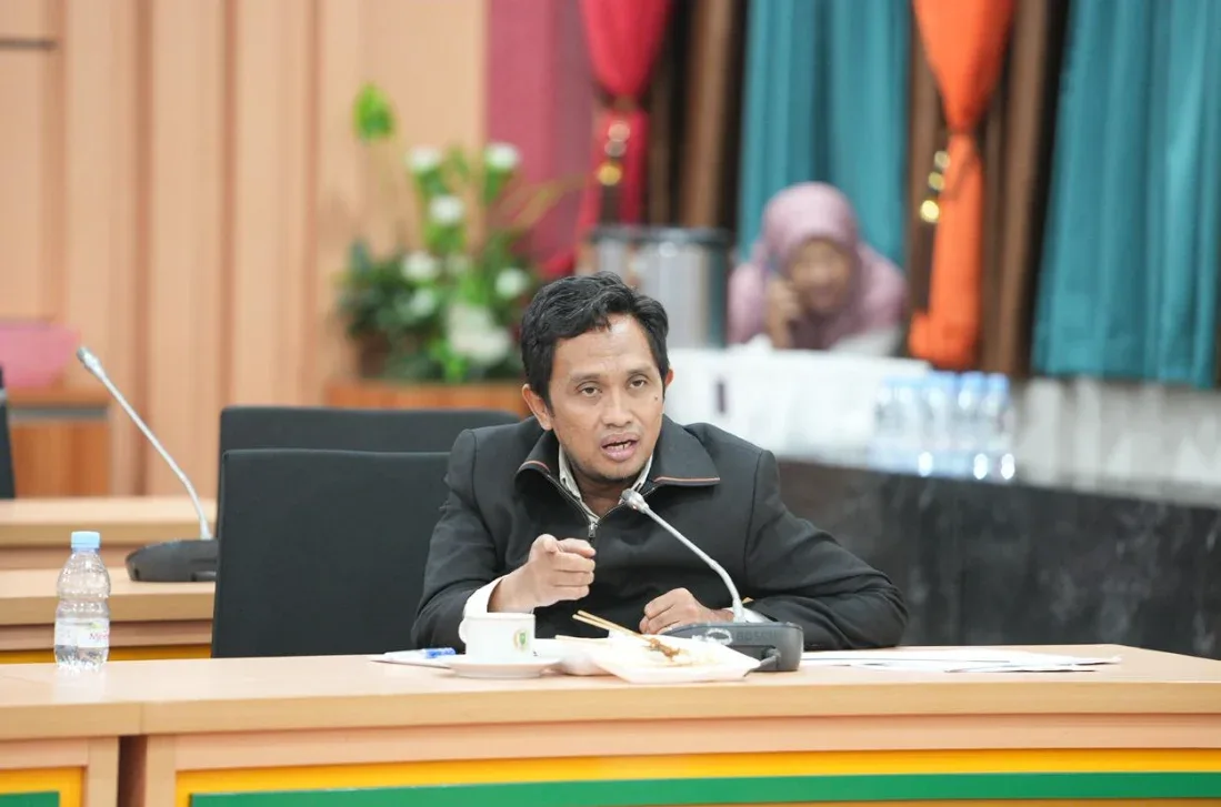 Pembahasan LKPJ Riau 2025 Diperdalam