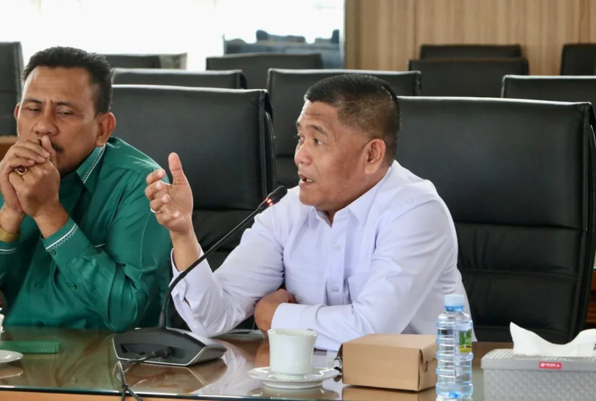 Pansus LKPJ DPRD Riau kunjungi DPRD Kalsel bahas tindak lanjut rekomendasi, mekanisme pengawasan, dan optimalisasi PAD. (R45/Galeri Foto)