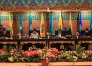 Pemprov dan DPRD Riau Tetapkan Rekomendasi LKPJ 2025