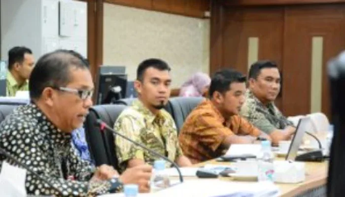Antrean Roro Dumai–Rupat Picu Anjloknya Harga Sawit