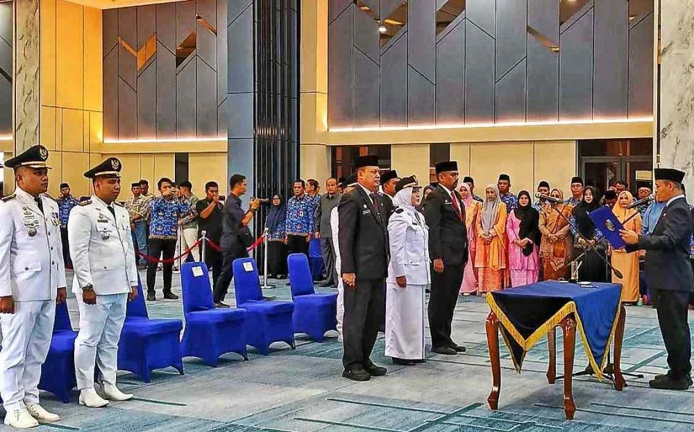 Wali Kota Pekanbaru Rombak Pejabat, Tekankan Percepatan Layanan Publik
