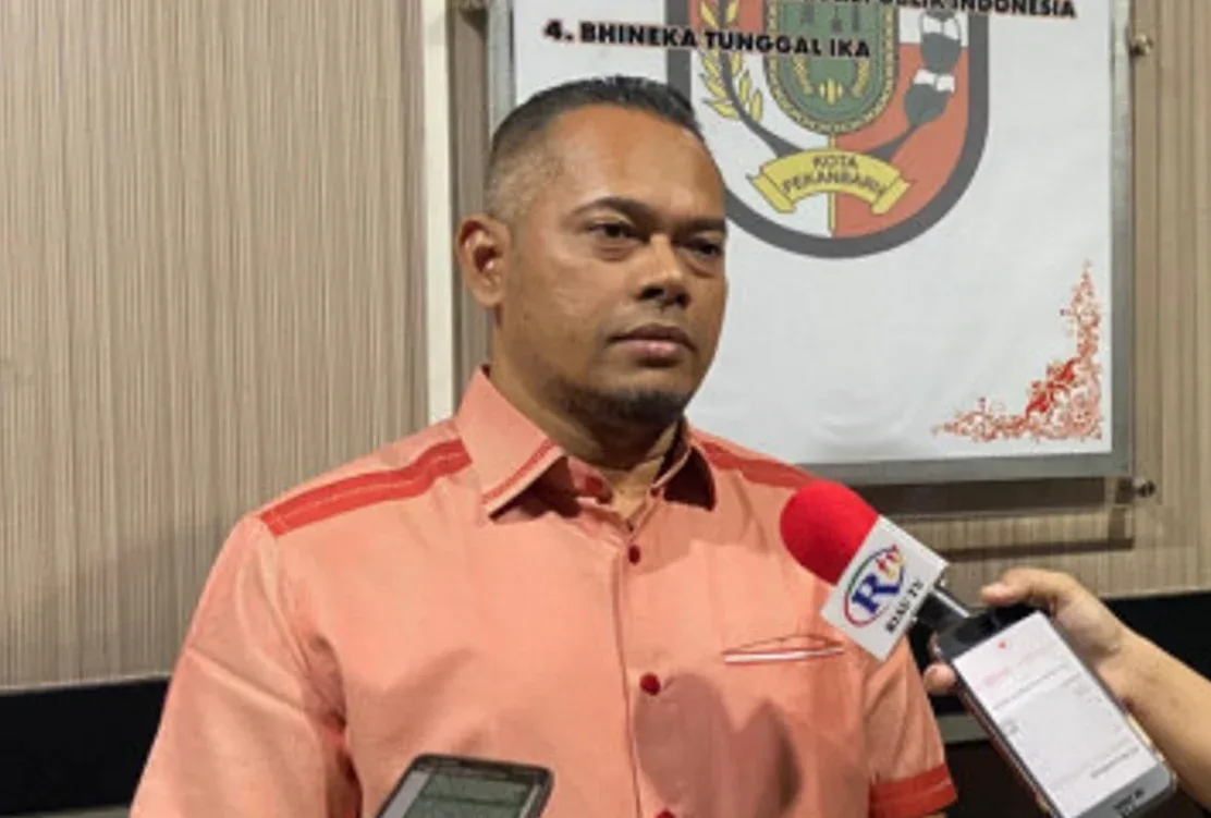 Antrean BBM Mengular di Pekanbaru, DPRD Desak Pertamina Bertindak