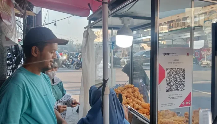 Dari Ancaman Kehilangan Lapak, Arif Bangkit Bersama KUR BRI