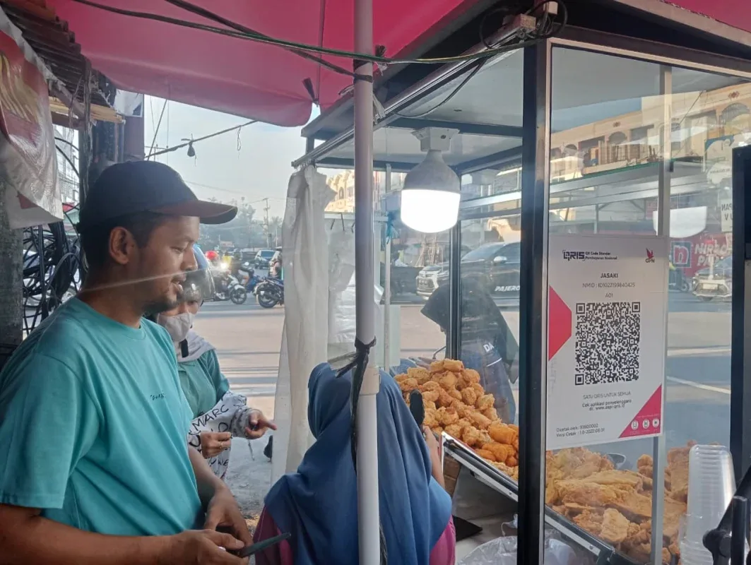 Dari Ancaman Kehilangan Lapak, Arif Bangkit Bersama KUR BRI