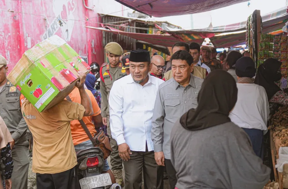 Wawako Dumai dan DPR RI Pantau Distribusi Minyakita di Pasar dan Perusahaan