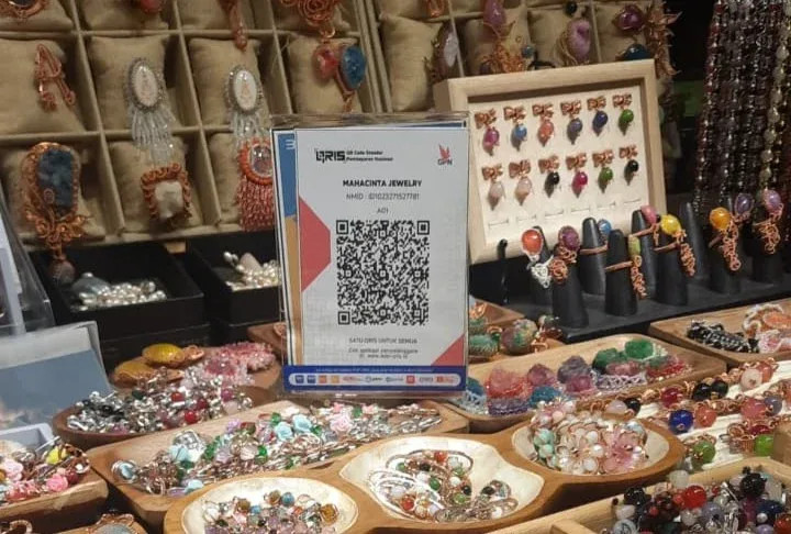 Mahacinta Jewelry, Ketekunan Ade Mengubah Hobi Menjadi UMKM Inspiratif