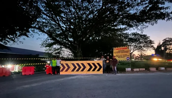 Jembatan Danau Bingkuang Ditutup Sementara, Lantai Jembatan Naik Hingga 8 Sentimeter