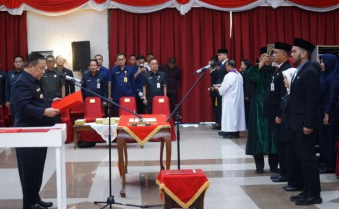 Lantik 77 Kepsek, SF Hariyanto Minta Kinerja Tidak Biasa-Biasa Saja