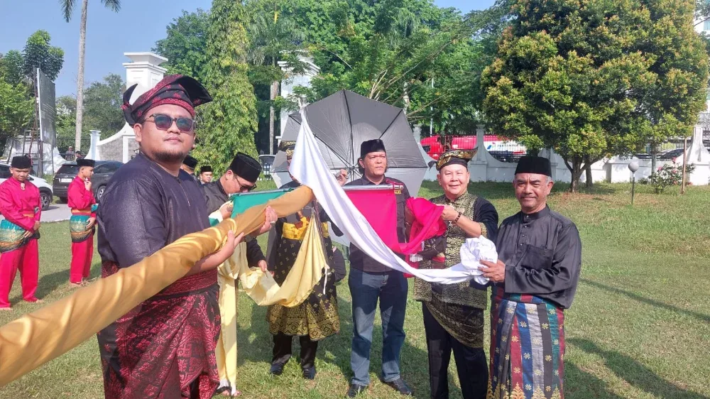 Hari Jadi ke-56 LAMR, Tegak Tiang Tonggol Adat Tegaskan Marwah Melayu Riau