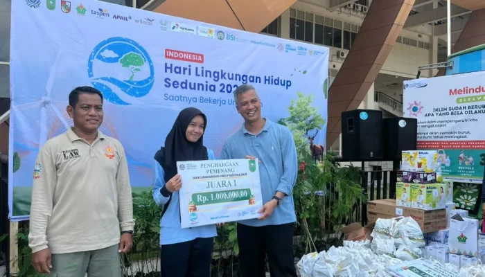 SMAN 12 Pekanbaru Juara Aksi Bersih Lingkungan, Kumpulkan 106,6 Kg Sampah