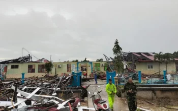 Puting Beliung Rusak Sekolah dan Rumah Warga di Bengkalis
