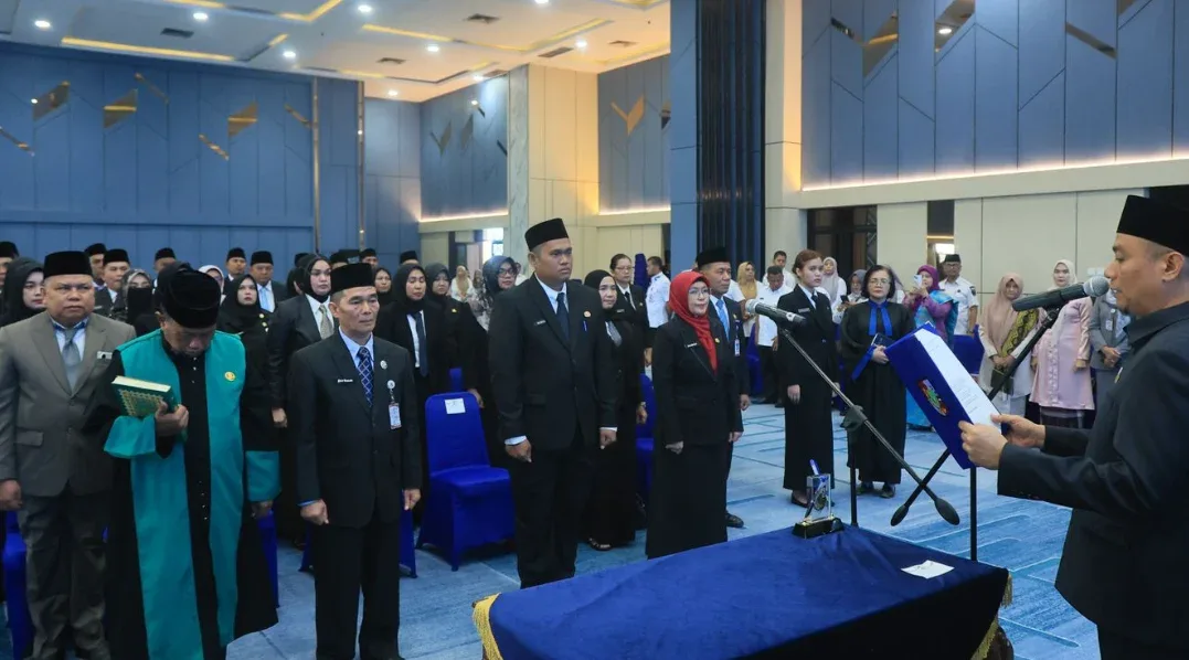 42 Pejabat Pemko Pekanbaru Dilantik, Markarius Minta Langsung Tancap Gas