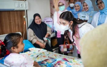 Kunjungi RSUD Arifin Achmad, Selvi Gibran Dorong Sosialisasi Imunisasi Anak Diperkuat