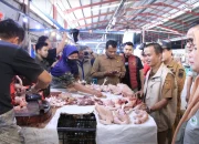 Harga Telur dan Ayam Turun di Pekanbaru, Bawang Putih Justru Melonjak
