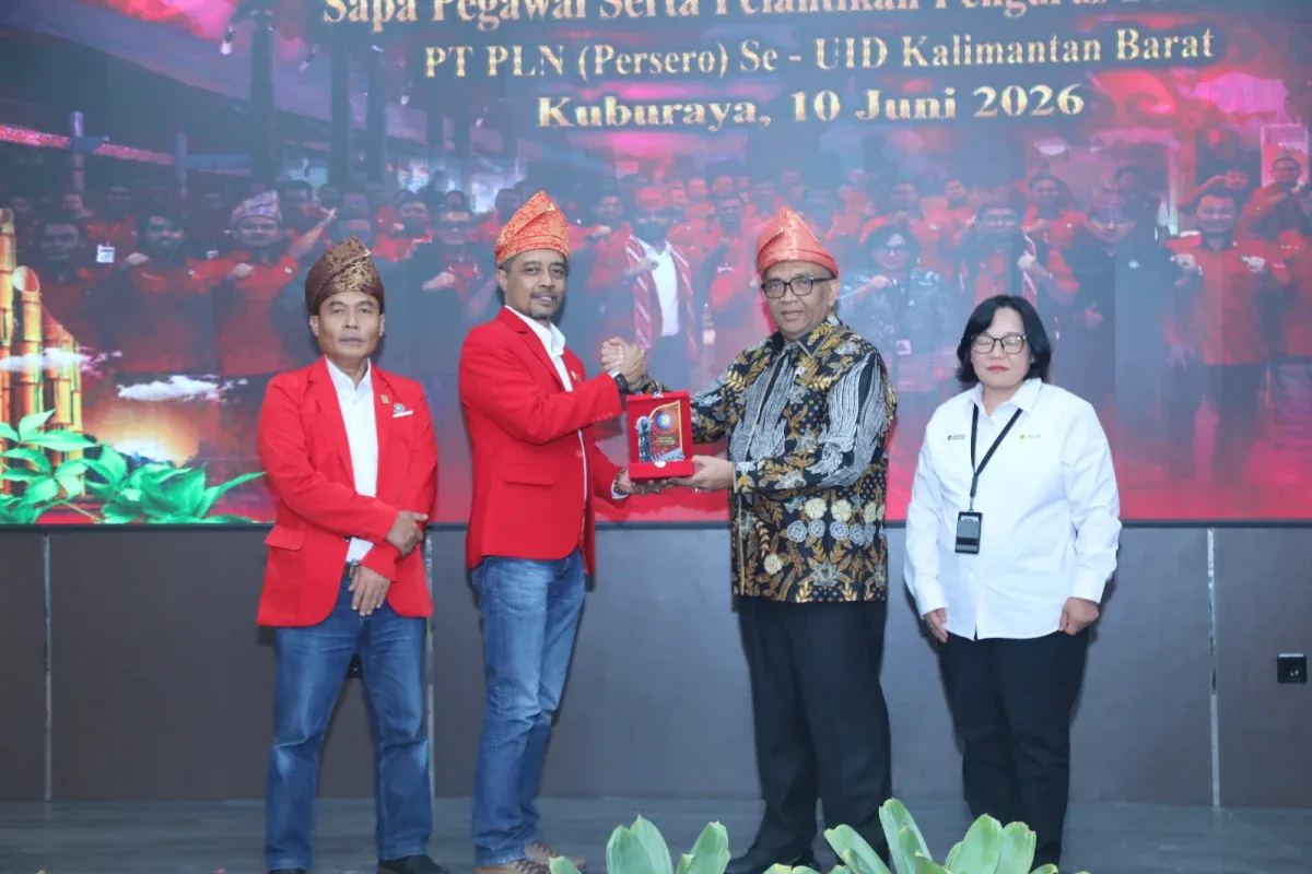 Wamenaker Minta Serikat Pekerja PLN Jadi Mitra Strategis Hadapi Transformasi Energi