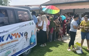 Mobil Pak AMAN Diserbu Warga Tanjung Rhu,