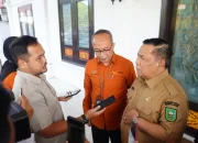 SF Hariyanto Minta Orang Tua Jangan Percaya Calo Sekolah