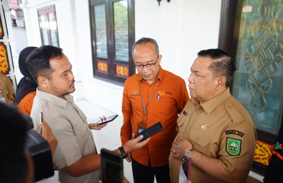 SF Hariyanto Minta Orang Tua Jangan Percaya Calo Sekolah