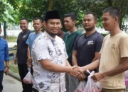 KPU Riau Bagikan Daging Kurban, Perkuat Kepedulian Sosial Iduladha