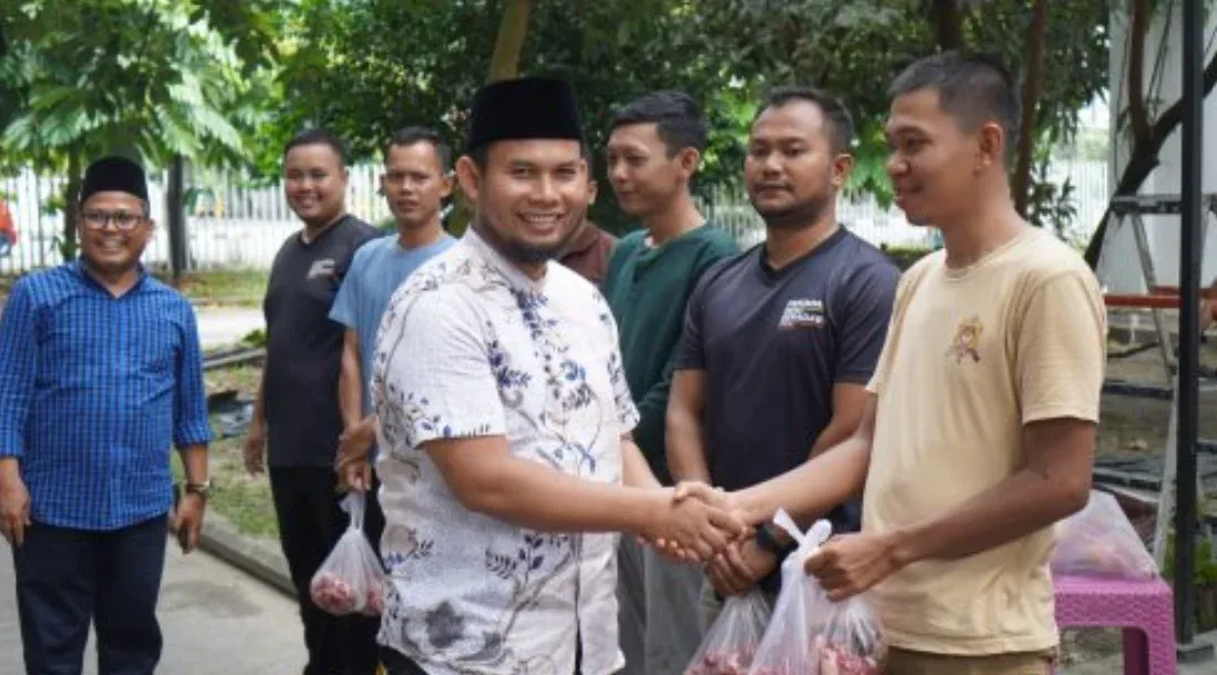 KPU Riau Gelar Kurban dan Distribusi Daging Iduladha 1447 H