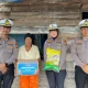 Satlantas Polres Bengkalis Salurkan Baksos Sembako di Rimba Sekampung