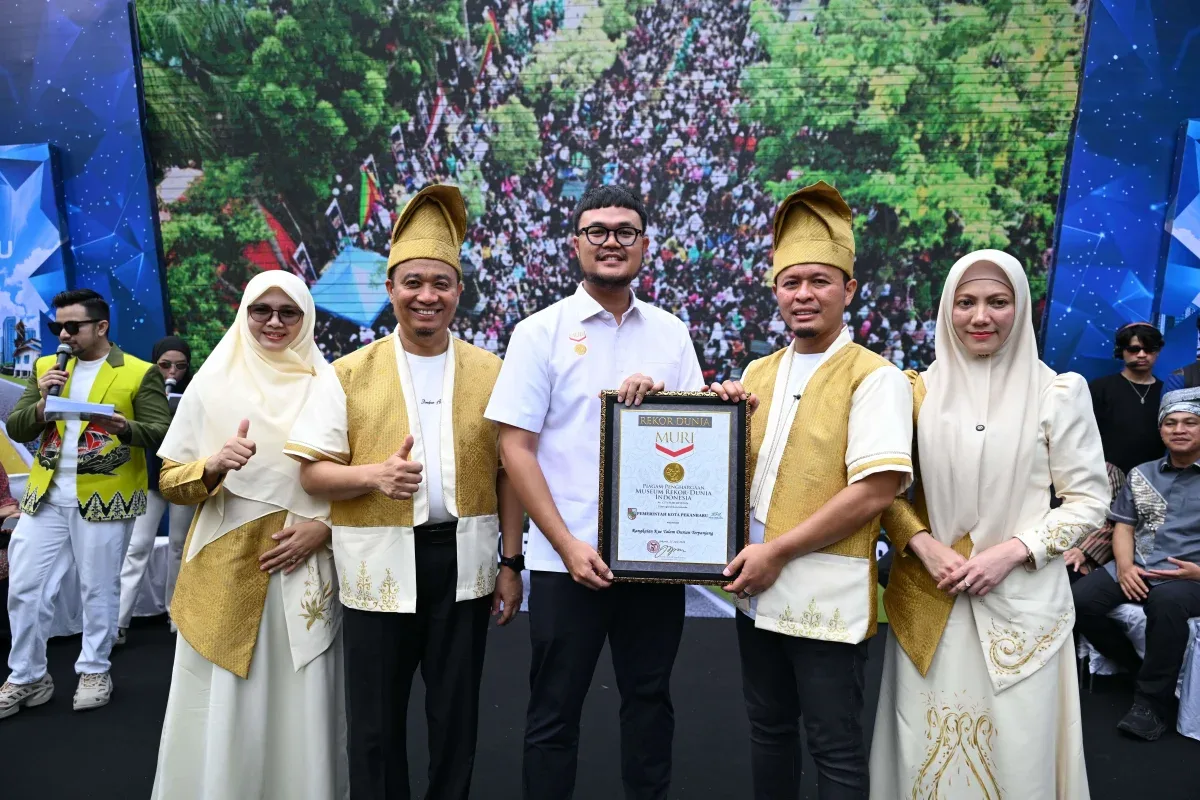 HUT ke-242 Pekanbaru menjadi momentum memperkuat KolaborAksi dalam pembangunan ekonomi, infrastruktur, pendidikan, UMKM, dan pelayanan publik.
