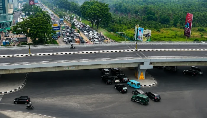 Pemprov Riau Perlebar U-Turn Jalan Tuanku Tambusai, Simpang SKA Disiapkan Tanpa Lampu Merah