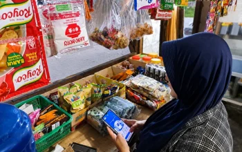 Dari Kedai Kecil di Rumbai Bukit, BRImo Memudahkan Langkah Seorang Ibu Mengatur Usaha dan Keluarga