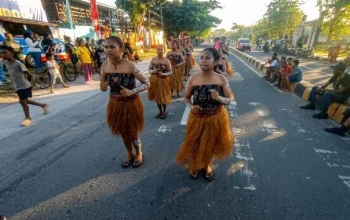 Senyum Pelajar dan Hentakan Yospan Tutup Kemeriahan Festival Biak Munara Wampasi 2026