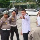 Banjir di Jalan Sudirman Pekanbaru Mulai Ditangani, Alat Berat Turun Normalisasi Drainase