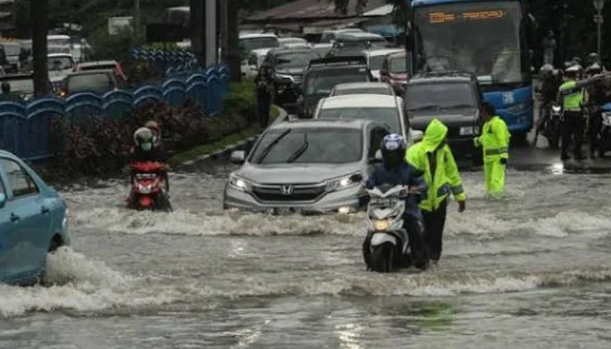 Banjir Pekanbaru Dipicu Drainase yang Belum Optimal