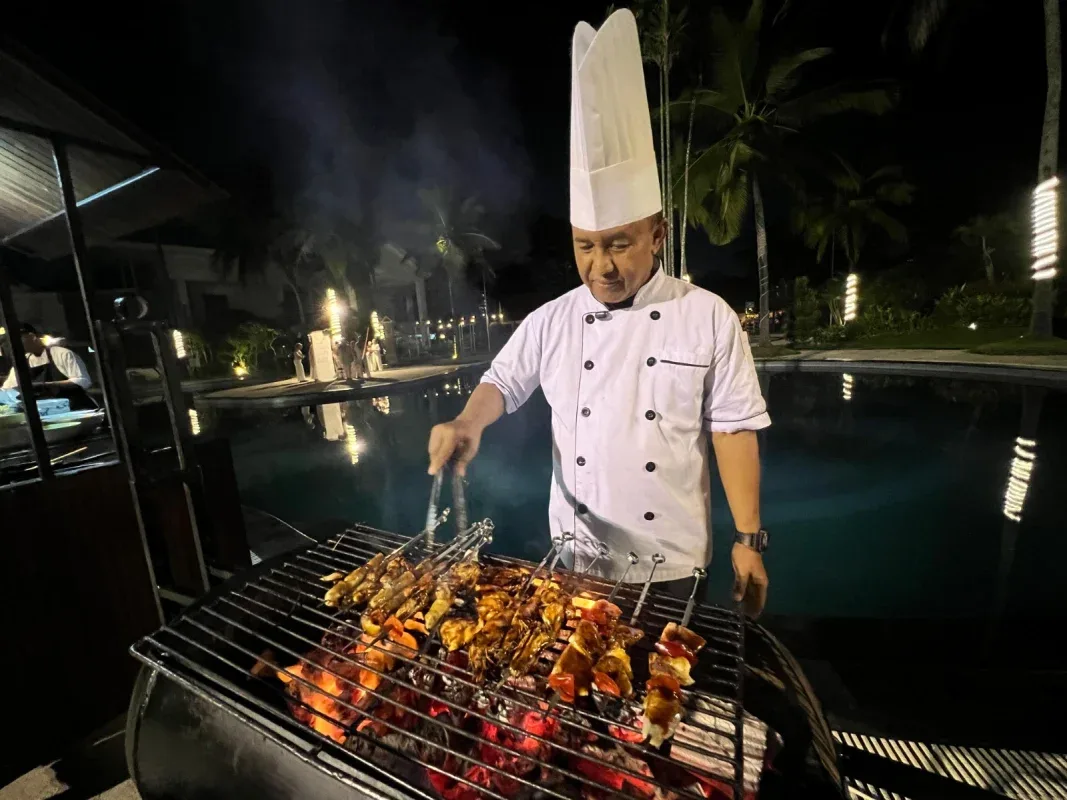 Barbeque Skewers ARYADUTA Pekanbaru, Pilihan Santap Malam Minggu dengan Live Music