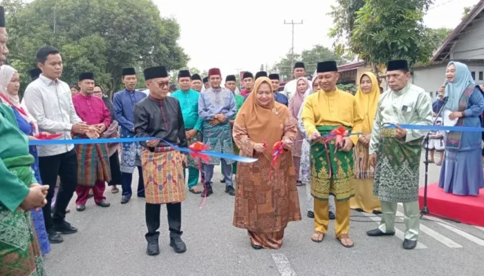 Hj. Kasmarni Buka Melengah Malam CFN, LAMR Bengkalis Suguhkan Ragam Budaya