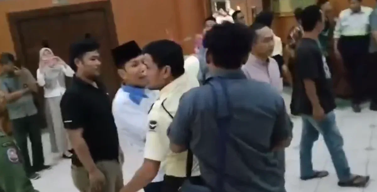 Indra Gunawan Eet Bentrok di DPRD Riau Dipicu Polemik Pergeseran Anggaran 2025