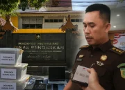 Kejati Riau Sita Dokumen Kasus Proyek AI Disdik