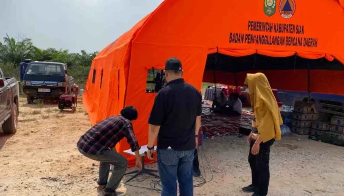 Atasi Area Blank Spot, Diskominfo Siak Pasang Internet Satelit di Posko Karhutla Taman Nasional Zamrud