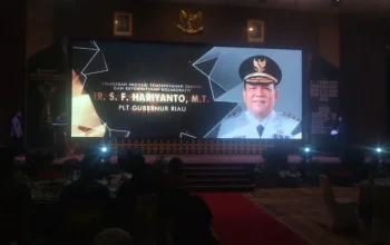 Plt Gubri SF Hariyanto Raih Tribun Pekanbaru Award 2026