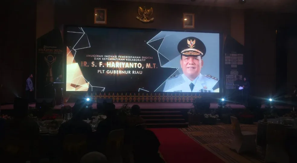 Plt Gubri SF Hariyanto Raih Tribun Pekanbaru Award 2026