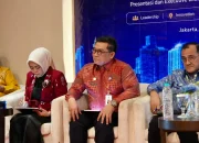 Sekdaprov Riau Paparkan Strategi Digitalisasi Daerah di ADLG Awards