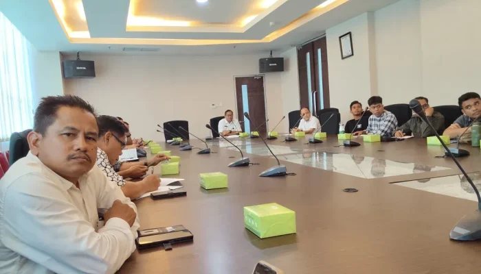 Hanya 8 Perusahaan Hadiri Rakor Kerusakan Jalan Cerenti–Air Molek