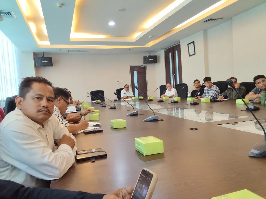 8 Perusahaan Hadiri Rakor Kerusakan Jalan Cerenti–Air Molek