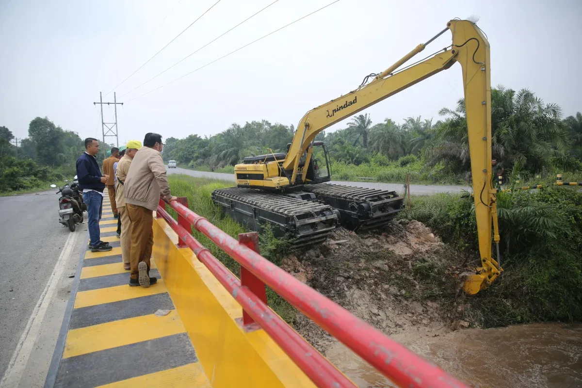 Normalisasi Sungai Mengkapan Dimulai, Atasi Banjir Langganan di Siak