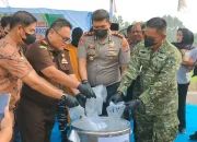 Polres Meranti Musnahkan 8,8 Kg Sabu, Buru Dua DPO
