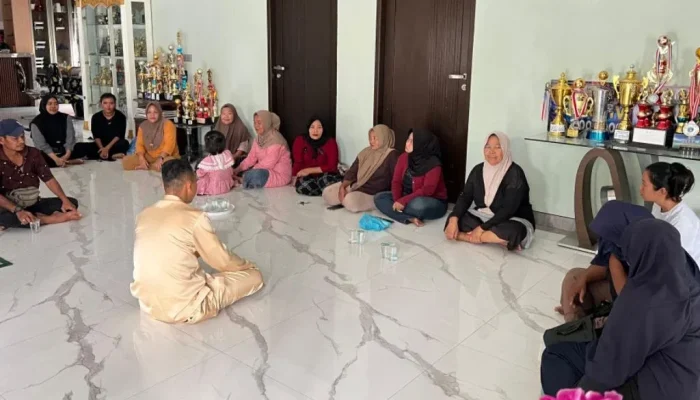Pedagang Roro Tanjung Buton Minta Penertiban Adil, Alfitra: Siap Hubungi BPTD