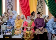 Hj. Kasmarni Hadiri Hari Jadi Siak ke-27: Budaya Melayu dan Sinergi Daerah Harus Kuat
