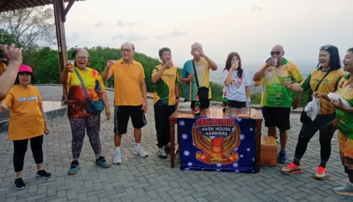 90 Peserta Lintas Usia Ikuti Jalan Sehat Hash House Harriers Malioboro